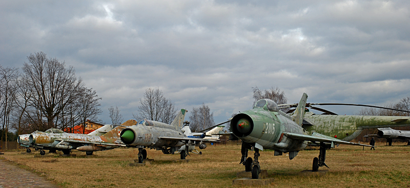 25_Muzeum Lublinek_Lim-6bis_MiG-21_MiG-21F-13.JPG